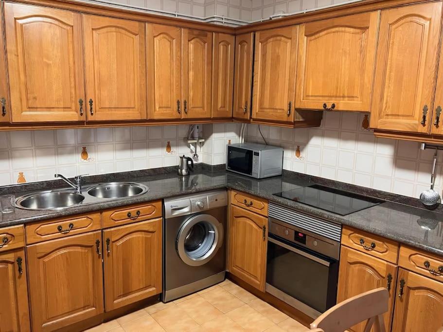 Duplex 122M2, 4 Dormitorios, 2 Banos Completos, Wifi 1Gb Mundaka Exteriör bild